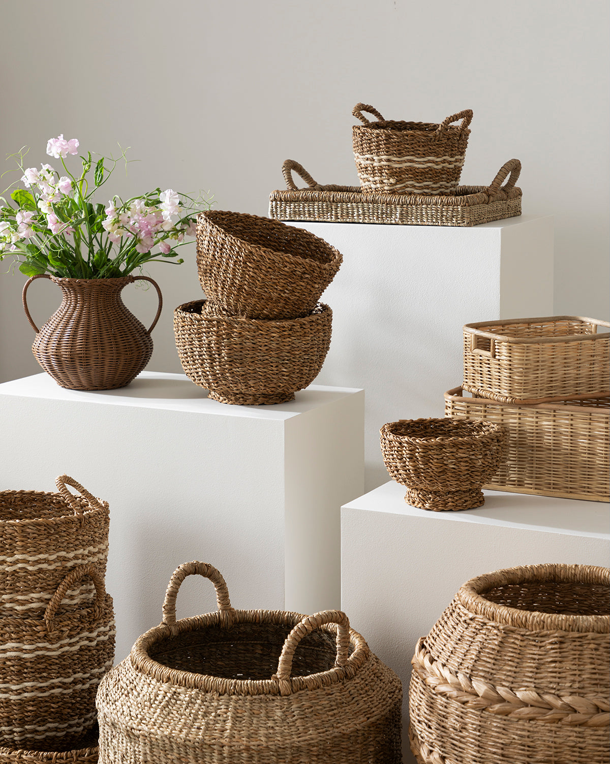 https://cdn.shopify.com/s/files/1/1496/0124/files/20240215_SS_Decor_Baskets_018-T_e0658058-a677-4353-aebd-87cac8bce5d5.jpg?v=1712086838