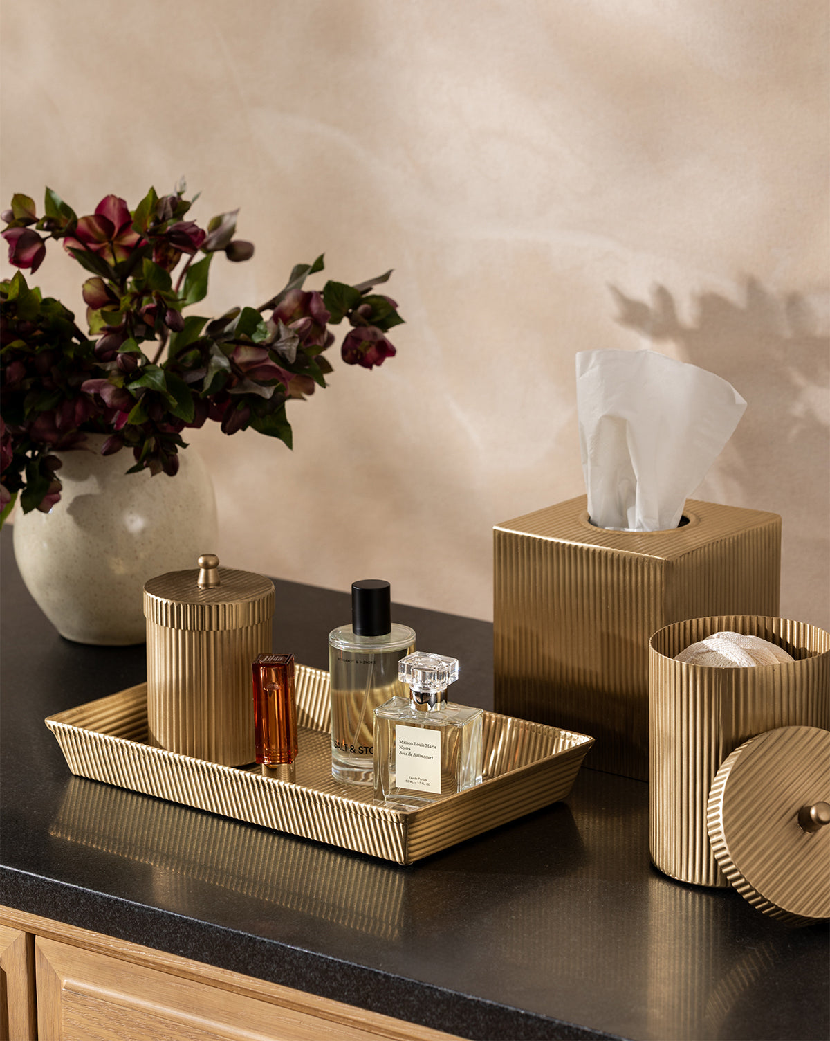 https://cdn.shopify.com/s/files/1/1496/0124/files/20250722_SS_FallBathStyling_004-T_c1cf8575-6e32-45e0-aab8-5b7db8c35088.jpg?v=1754324278