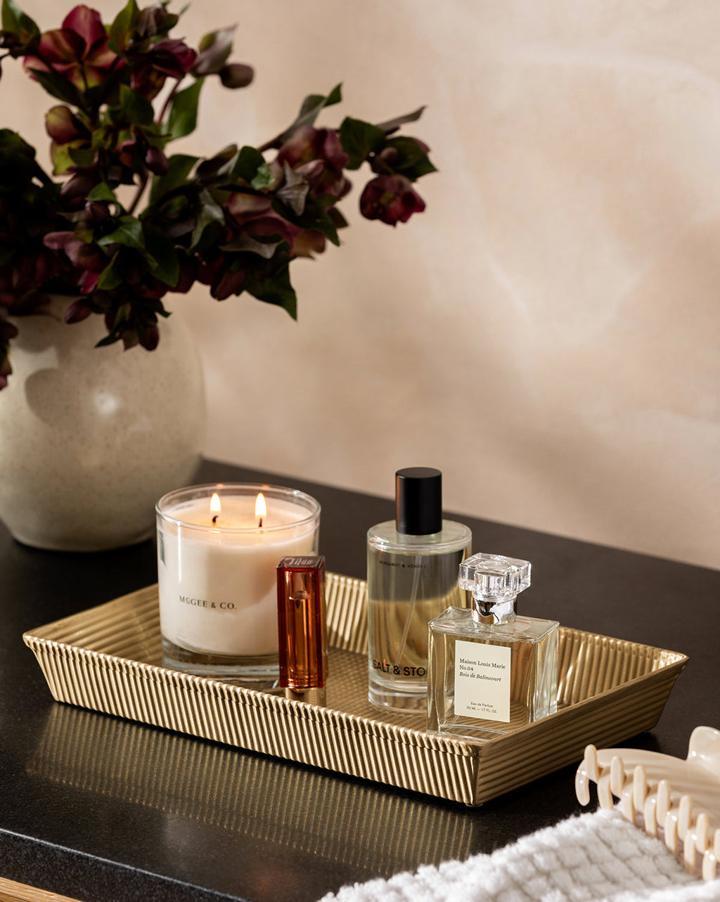 https://cdn.shopify.com/s/files/1/1496/0124/files/20250722_SS_FallBathStyling_005.jpg?v=1754324278