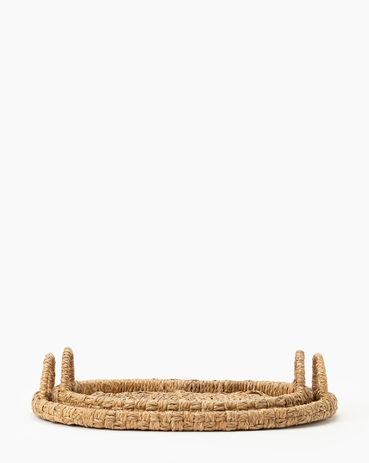 https://cdn.shopify.com/s/files/1/1496/0124/products/CeliaWovenTray_Setof2_-MKTN0594-NAT-OS-MAIN.jpg?v=1654535709