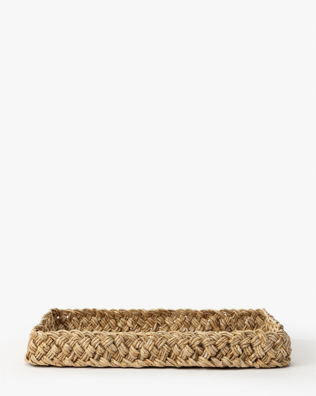 https://cdn.shopify.com/s/files/1/1496/0124/files/EudoraBraidedTray_Setof2_-MDCR3036-NAT-S-D1-T.jpg?v=1745946770