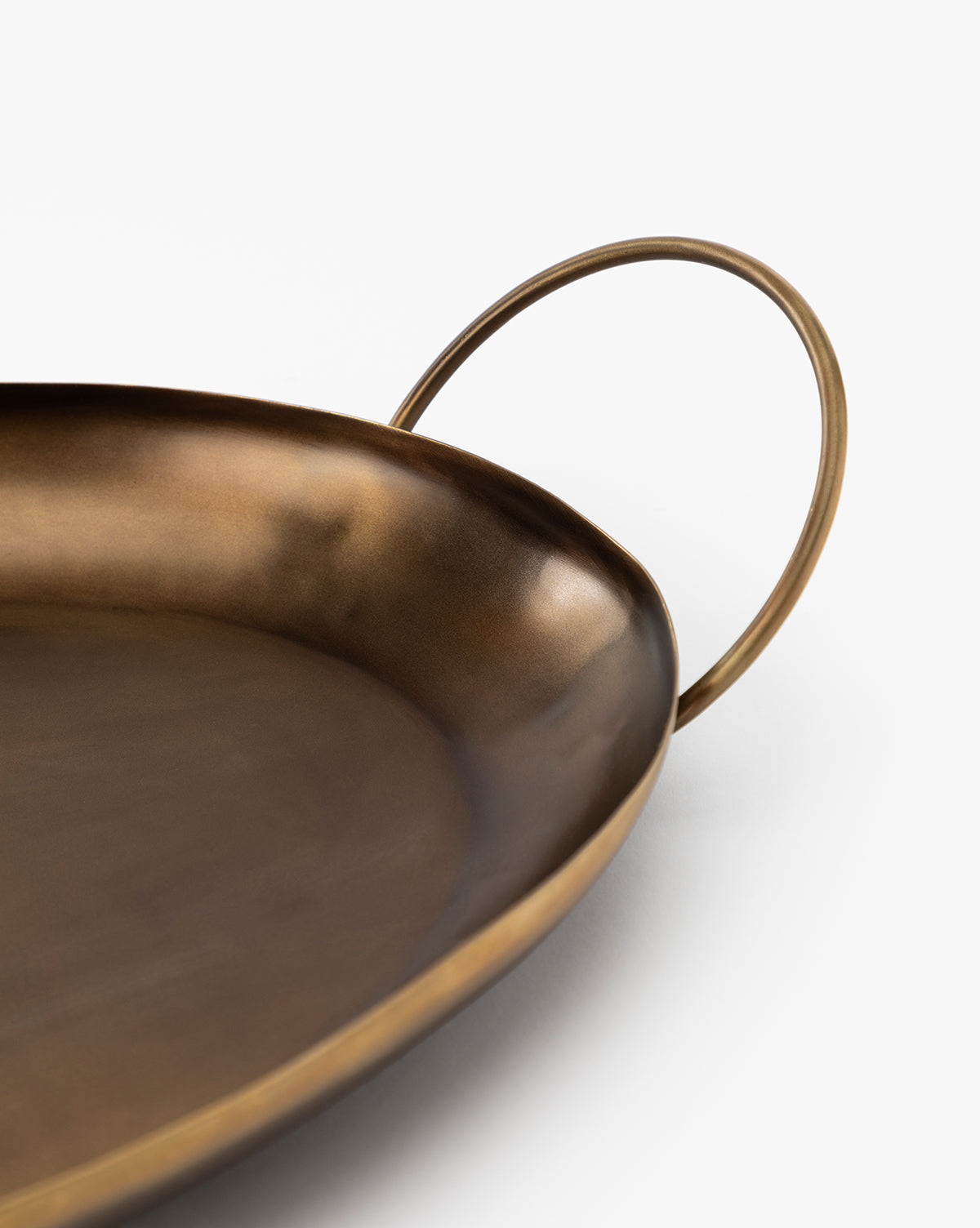 https://cdn.shopify.com/s/files/1/1496/0124/files/IpswichMetalTray-MDCR2965-ABR-OS-D2-T.jpg?v=1745946733