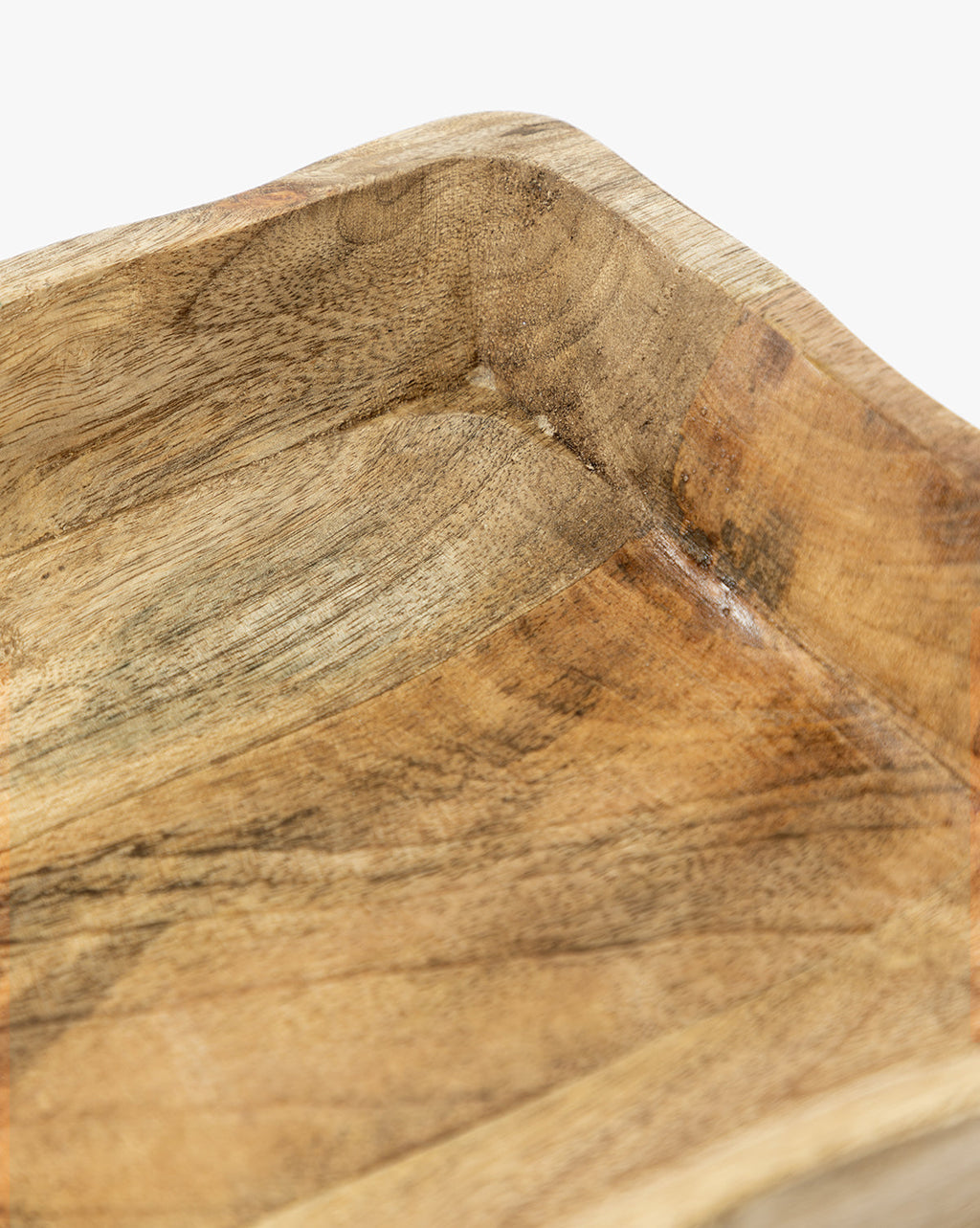 https://cdn.shopify.com/s/files/1/1496/0124/files/ScallopedWoodTray-MDCR3112-BWN-OS-D2-T.jpg?v=1754062289