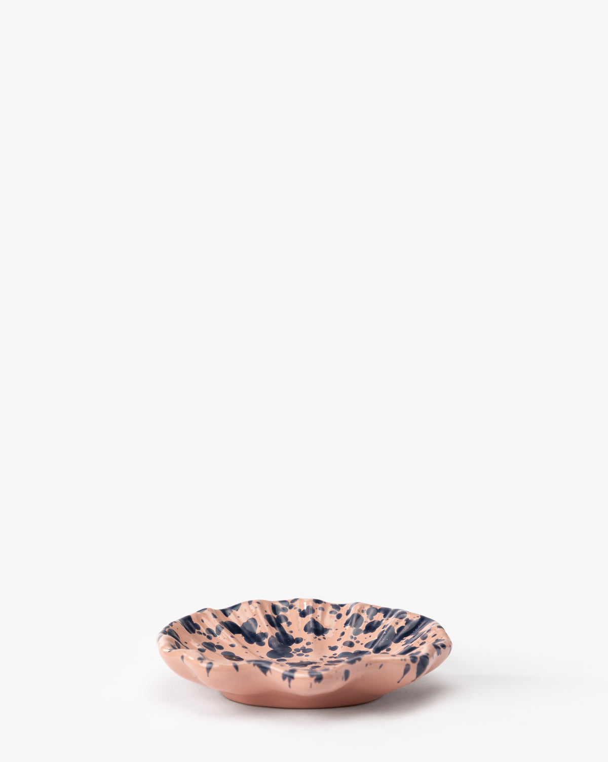 https://cdn.shopify.com/s/files/1/1496/0124/files/SplatterCoquillageDish-MDCR3050-PNK-OS-D1-T.jpg?v=1743615519